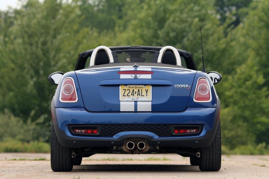  Mini Cooper S Cabrio 2012 года  (фото 11 из 51)